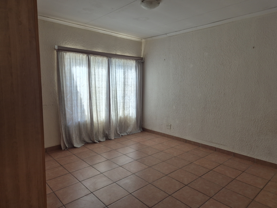 2 Bedroom Property for Sale in Songloed North West